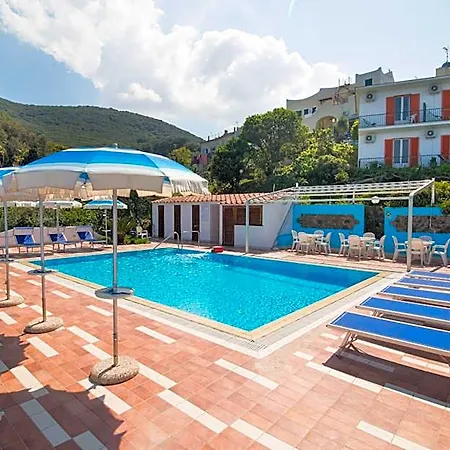 Hotel Bagnitiello